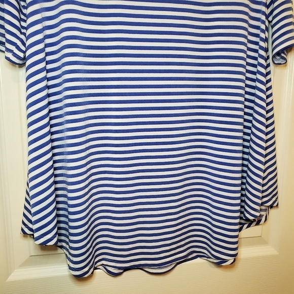 Chico's Isla Capri Peek-a-Boo Cutout Top Sz 2 Large - Picture 8 of 10